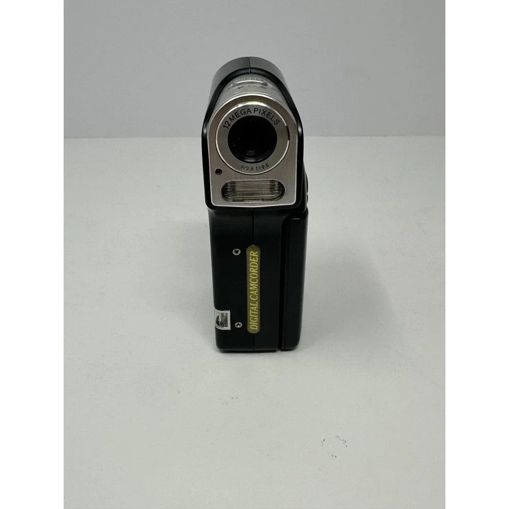 SVP 12 Megapixels Digital Handheld Camcorder DV-12T Tested Working MP3 Mpeg4 V2